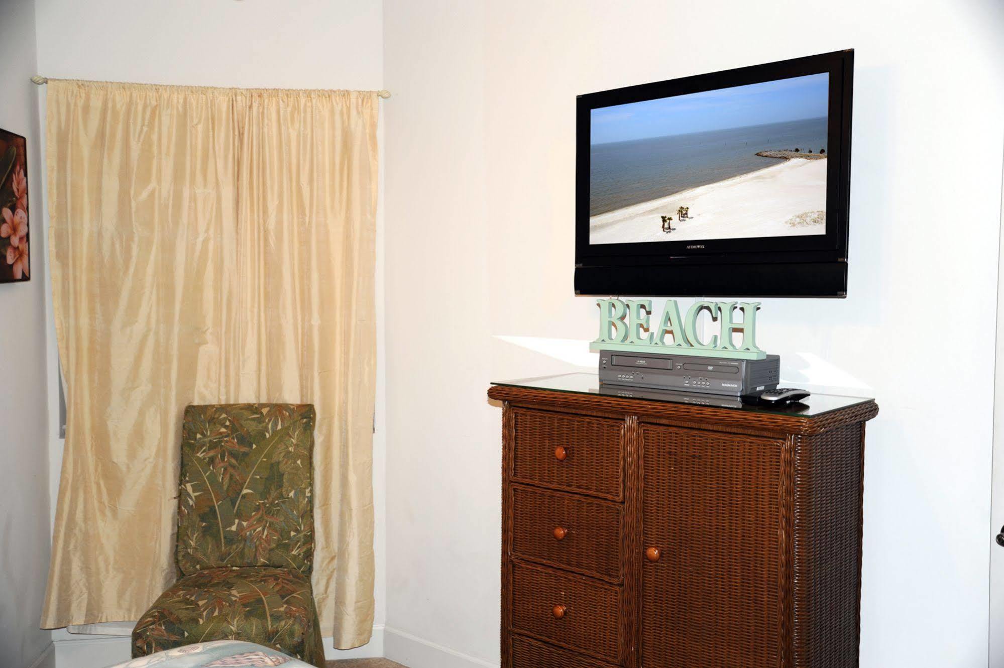Sea Breeze Condominium Resort Билокси Екстериор снимка
